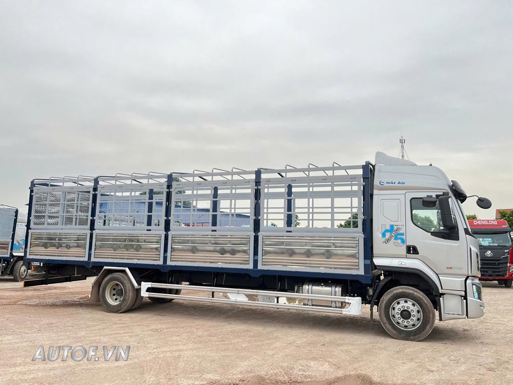 Chenglong 8 tấn H5 240Hp Mui Bạt 9.9M